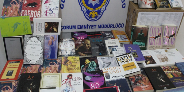 Çorum'da 953 adet bandrolsüz kitap ele geçirildi