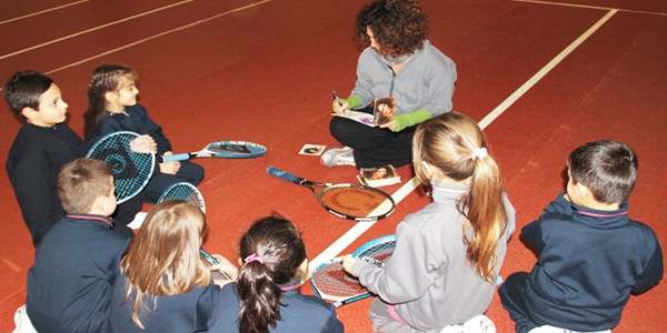 Bisiklet ve tenis seçmeli ders oluyor
