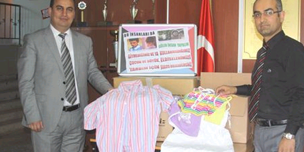 Muhtaç öğrenciler için elbise topluyorlar