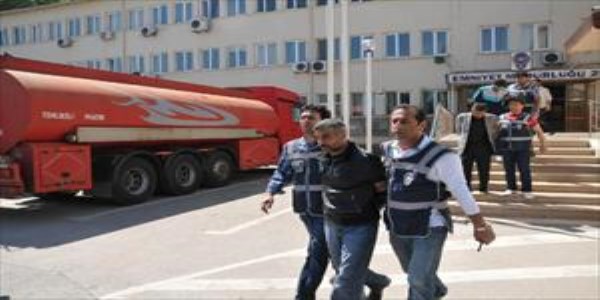Tankerde zifte bulanmış paketler içinde 162 kilo esrar ele geçirildi