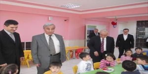 Milli Eğitim Müdüründen Saray Anaokulu'nu ziyaret