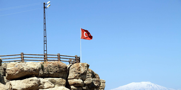 Edremit Belediyesi'nin kaledeki çalışması durduruldu