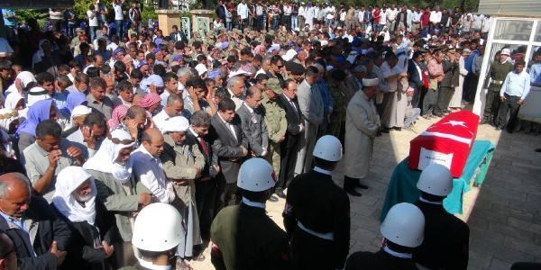 Kazada �ehit olan er, �anl�urfa'da topra�a verildi