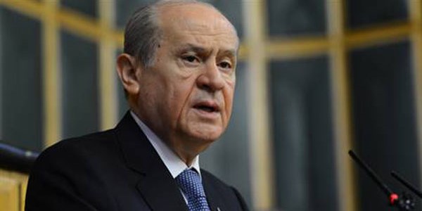 Bahçeli: Başbakan'ın aküsü bitmiş/ Video