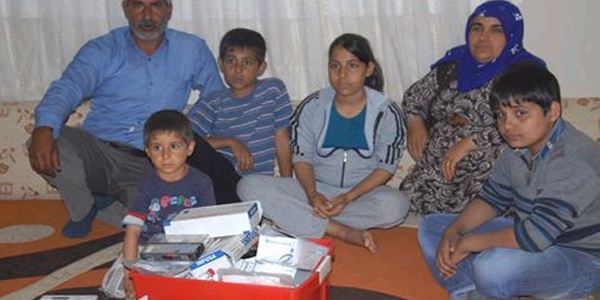 �ocuklar� talasemi hastas� olan baba yard�m bekliyor