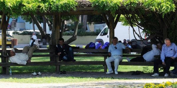 Adana �imdiden s�caktan kavruldu