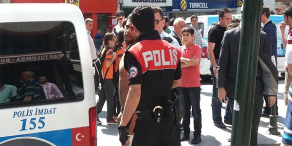 Sevgilisini rahatsız edeni öğrenemeyince...