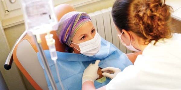 T�rkiye'de kansere yakalanan 10 ki�iden 7'si kurtuluyor