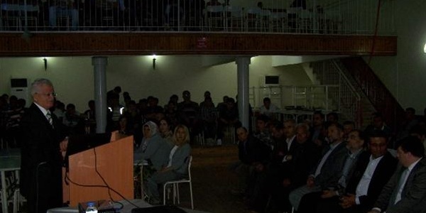 'İnsanın kendisine karşı sorumluluğu' konferansı