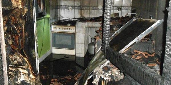 K�sa devre evi k�l etti