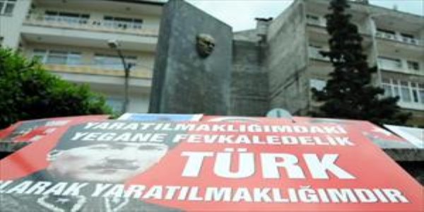 Trabzon'da 'sessiz lk' eylemi