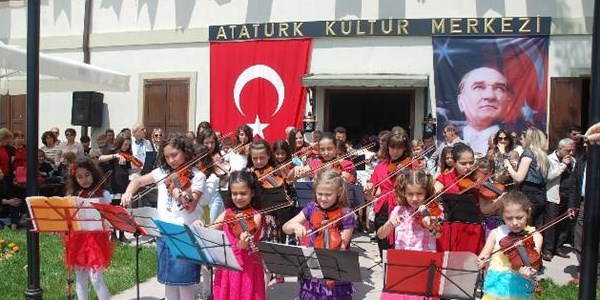 Gelibolu Belediyesi Atatürk Kültür Merkezi Açıldı