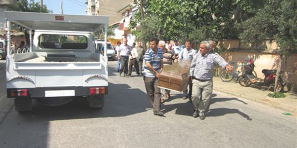 Evinde kalp krizi ge�iren ya�l� kad�n �l� bulundu
