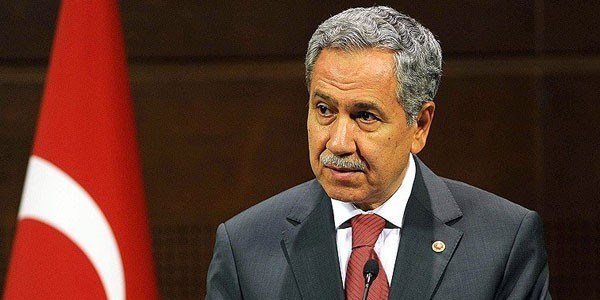 Arınç: Vakıf binalarında oturan imam kira vermeli