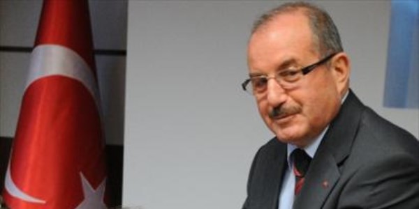 Vali Kocatepe öğrencileri ödüllendirdi