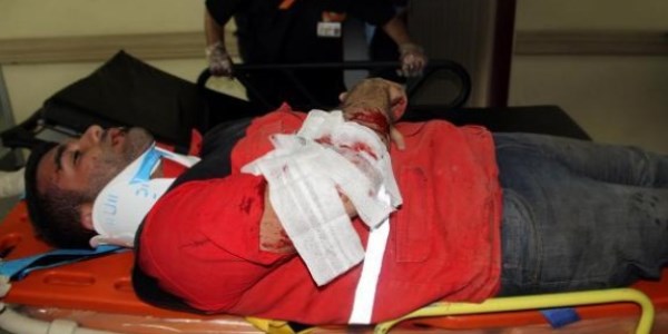 Minib�s ile halk otob�s �arp��t�: 11 yaral�