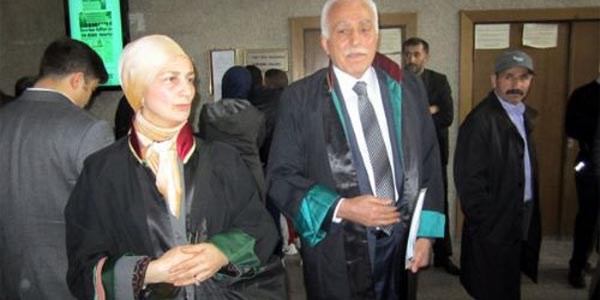 Bu sefer türbanıyla savundu