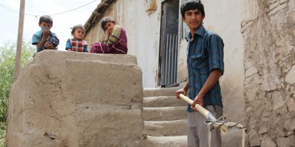 Şanlıurfa'da yılanlar tehlike saçıyor