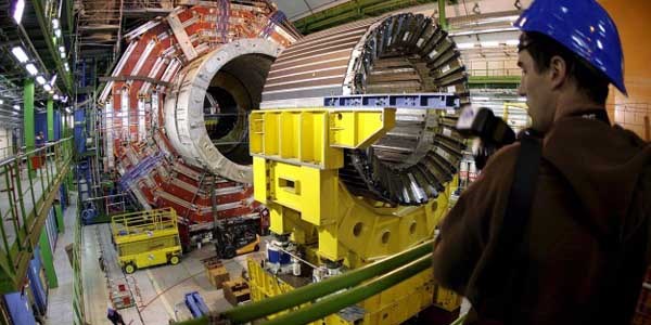CERN'den teorileri deitirecek keif