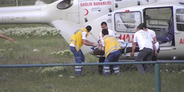 Kalp krizi geiren hastaya ambulans helikopter