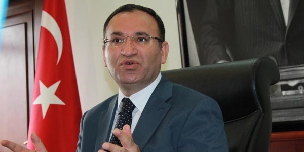 Bozdağ: İlahiyat okuyanların istihdam sorunu yok/ Video