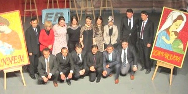 Anneler günü için şiir dinletisi düzenlendi