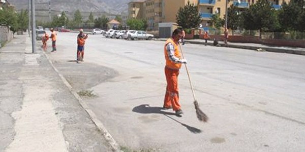 Erzincan Belediyesi'nden bahar temizli�i