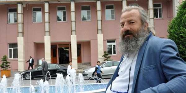 Seksenler'in "46'lık"ı kalp krizi geçirdi