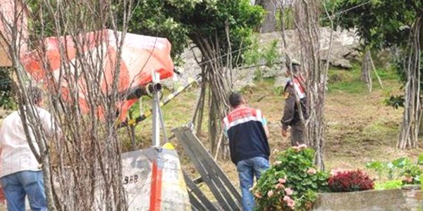 Rize'de ilkel teleferik kazas�: baba �ld�, 6 ya��ndaki k�z� yo�un bak�mda