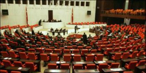 Neden Milletvekilline düşmanlık yapılır?