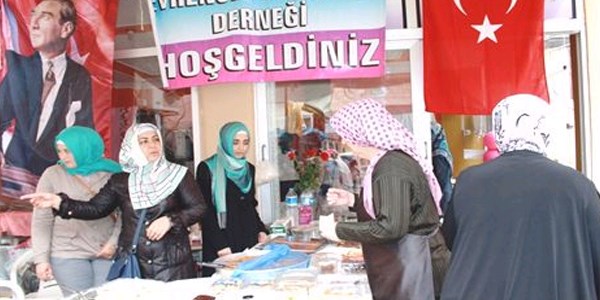 Öğrenciler için gönüllü kermes