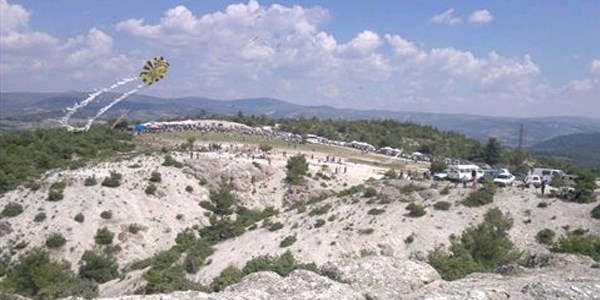 Kıran Köyü'nde 9'ncu uçurtma şenliği yapıldı