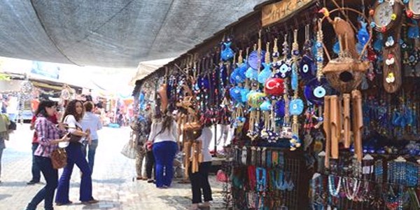 Nazarköy'de boncuk şenliği, Hatay'daki saldırı nedeniyle ertelendi