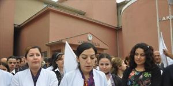 Ebe ve hemşireler kadrolu çalışma istedi