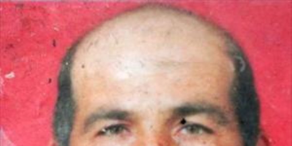 Devrilen traktörün altında kalan sürücü öldü