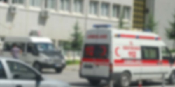 Sakarya'da polis memurunun yaraland kaza