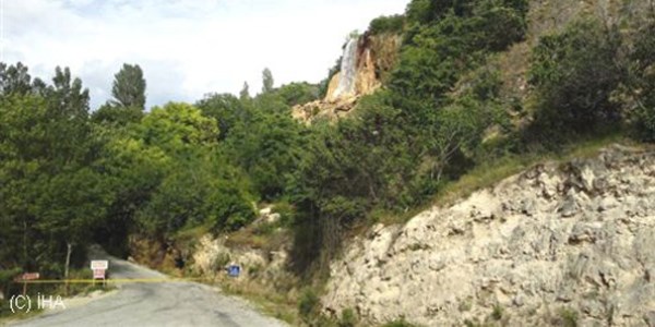 Güney şelalesi heyelanda çöktü