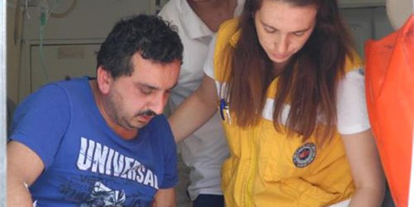 Eşi evi terk edince fare zehiri içti