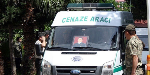 Şehit Pilot Gümüşsoy toprağa verildi