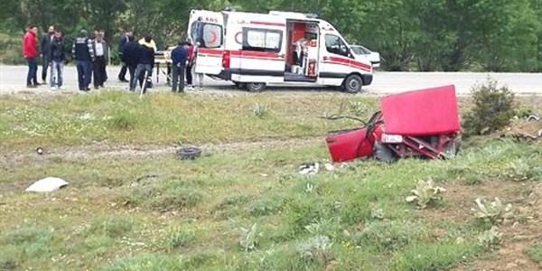 Takla atan otomobilde 1 kişi ağır yaralandı