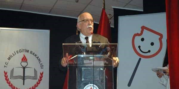 Avcı: Tarih kitapları elden geçirilecek