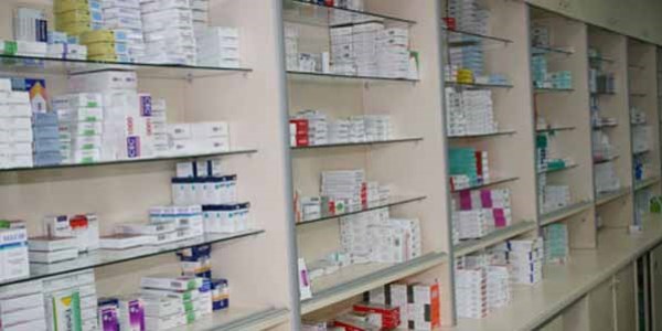 'Reçetesiz ilaç ciddi sağlık sorunlarına neden olabilir'