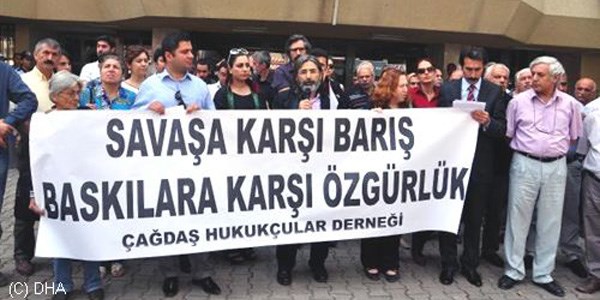 Reyhanlı protestosuna müdahale eden polislere suç duyurusu
