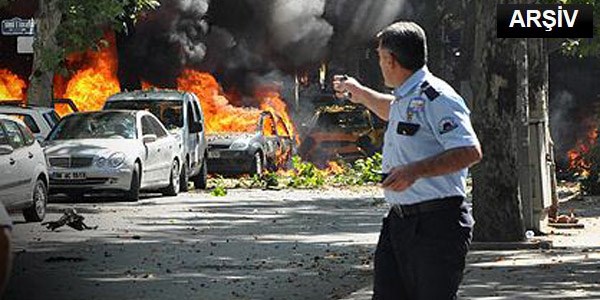 Ankara'da patlama pani�i