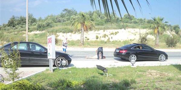Otomobilin çarptığı Rus turist yaralandı