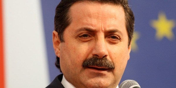 Hostesler fazla çalıştırılıyor iddiasını cevapladı