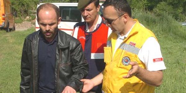 Maden i��isi, baz istasyonu dire�inde eylem yapt�