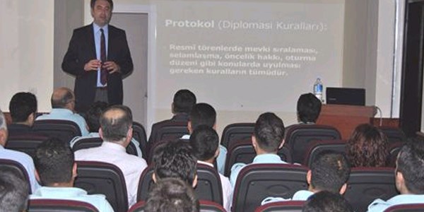 Cezaevi personeline 'Protokol ve G�rg� Kurallar�' semineri