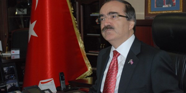 Vekilin 'Valiyle ilişkisi var' dediği doktor iddiaları yalanladı