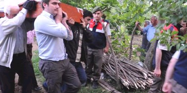 Tartıştığı komşusunu av tüfeği ile öldürdü